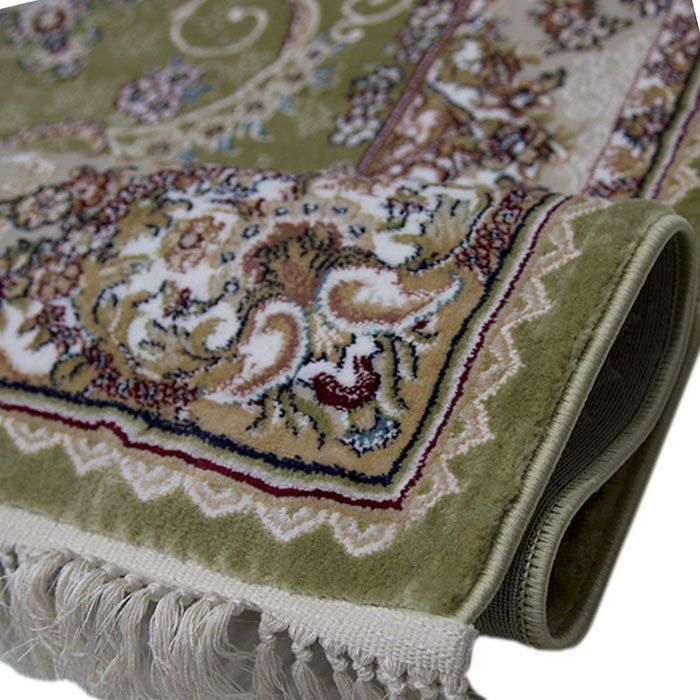 سجاد كاشان الفني بألوانه الجذابة