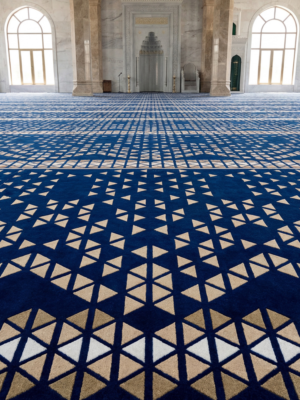 سجاد الصالح كحلي مفروش